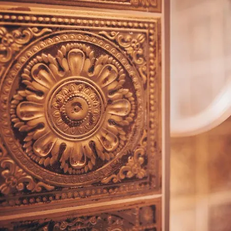 Amira 1899 Luxury Galatina